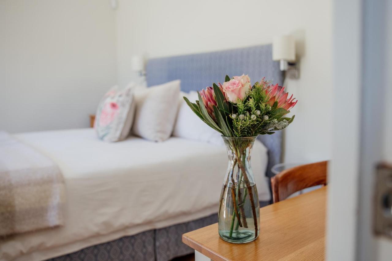 Cornerstone Manor Bed & Breakfast Grahamstown Exterior foto